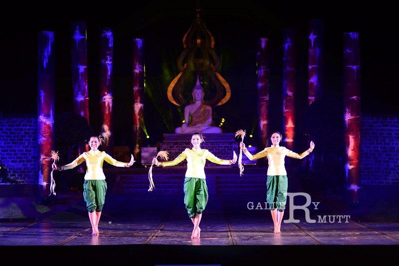 20151125-Loy Kratong_26.JPG